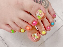 蛍光カラフルネイル