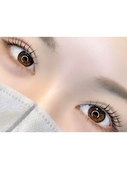 ナチュラル上品な目元にしたい