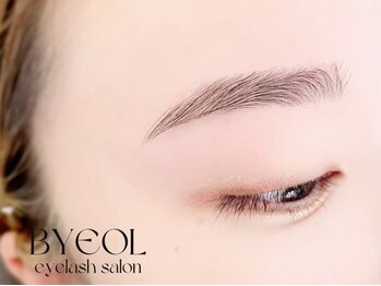 ビョル(BYEOL)の写真/似合うデザインが分からない/左右差などでお困りの眉毛難民さん必見！理想の形や毛流れを実現します♪