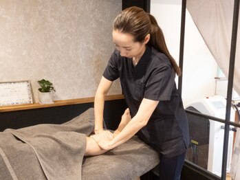 キモチ上がるカラダ改善2人3客の写真/技術はもちろん、豊富な知識を持ったプロが辛い足のむくみを徹底ケア!施術後から効果を実感できると大人気!