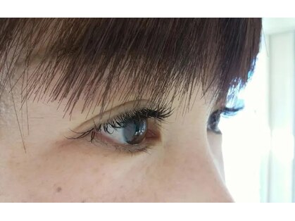 ネイルサロンアンドスクール マミール 一ノ割店(Nail Salon & School mami ru)の写真