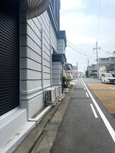 ルアナ(Luana.)/3.建物沿いに直進