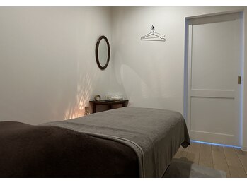 トゥーラ(TULA)/ベッド