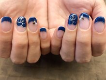 プラハネイル(+HER 美甲)/薔薇フレンチ