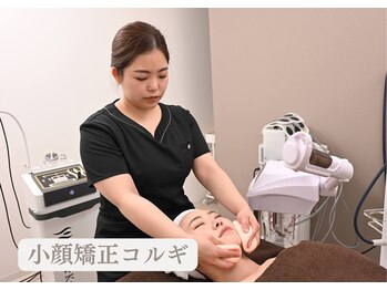 まろん鍼灸接骨院 立川店/小顔矯正コルギ