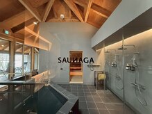 SAUNAGAの雰囲気（サウナ室は92℃、水風呂は15℃。セルフロウリュで湿度も自在に）