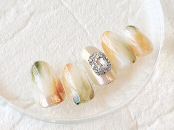 ブレスネイル(brace Nail)/キレイめニュアンス+ビジュー