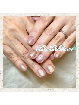 大人シンプルネイル