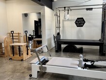 ギークピラティスクラブ(GEEK PILATES CLUB)/店内｜札幌マシンピラティス