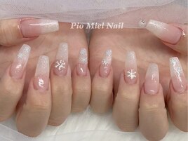 ホワイトグラデ×雪の結晶ネイル