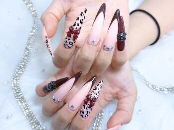 ビアス(VIAS)/ヒョウ柄ネイル