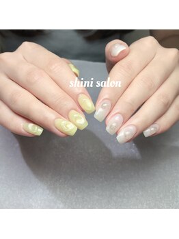 シンイサロン(shini salon)/アシメントリー&ぷくぷく♪