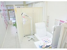 エクシアホワイトニング 五反田店の雰囲気(清潔な店内で強力美白美容成分のホワイトニング!白く輝く歯に♪)