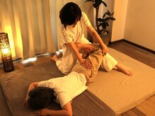 ふらっと タイと足つぼとの雰囲気（ゆっくりじんわり♪）