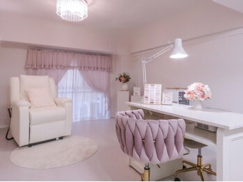 カラット(Carat.)の写真/【薬院大通駅3分】洗練されたプライベート空間で叶える美しい指先。上品な垢抜けネイルお任せください