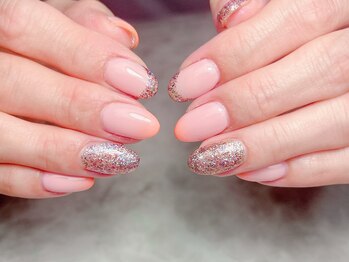 ラメとうっすらグラデーション♪