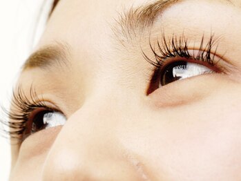 くるるん/まつ毛パーマラッシュアディクト