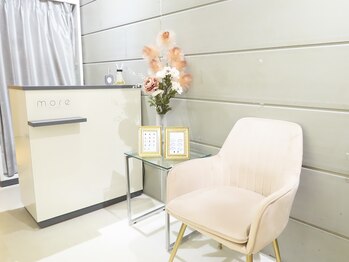 モアエッジ 表参道店(more edge)/【表参道】清潔感あふれる受付