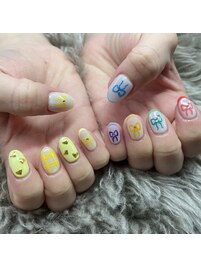 推し活ネイル　メンカラ