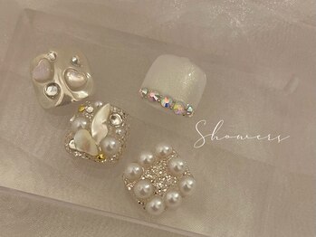 シャワーズ(Showers.)の写真/≪パラジェル導入店≫サンダル映え確定♪可愛いサンプル多数!全メニューフットバス付きでお仕事帰りにも◎