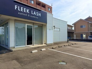 フリークラッシュ 高崎(FLEEK LASH)/駐車場は敷地内９台