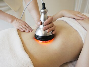 イーズ ミュゼ 梅田本店/キャビテーション