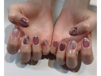 モンシャブラン(Mon Chat Blanc)/お客様ネイル