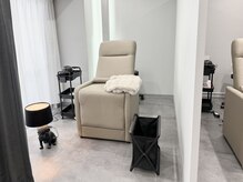 眉毛専門店アイブロウサロンMe.天王寺店の雰囲気（全室仕切りで個室空間♪周りも気になりません♪/眉サロン/眉/）