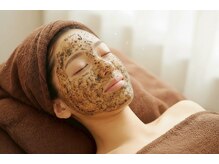 プレイン(PLAIN)の雰囲気（15万本のHARI★肌の根本から改善！肌の奥から健康的な肌に◎）