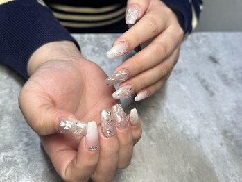 nail atelier -Nana-【4/1 NEW OPEN(予定)】の写真/約300種類のカラー×約100種類のうるちゅる水光マグネット☆人と被らない、上品でオトナ可愛いデザインを♪