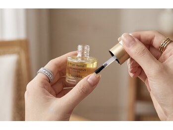 シロリン(Ciro Lign)/余白を楽しむ、仕上げのひととき