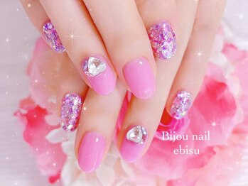 ビジュネイル(Bijou nail)/☆6130☆ハートＶカット