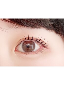 ナチュラル上品な目元にしたい