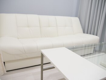 エックス 横浜(X)/白基調の落ち着いた雰囲気です◎