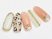 コルン/華やかビジューアート