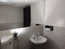 リラケア/大きい鏡の洗面台完備！