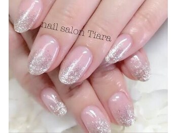 ティアラ(Tiara)/ラメグラデーション