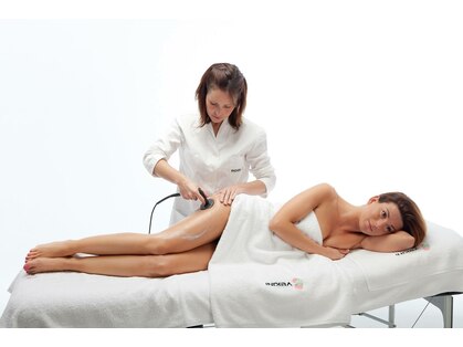 サロン カトレア(Cattleya)の写真