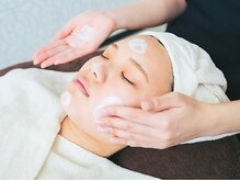 ニキビケア研究所 池袋店/温めながらミルククレンジング