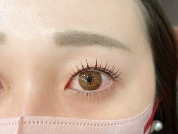 プリエ(BRILLER)の写真/ナチュラル仕上がりのまつげパーマ～ボリュームのあるLEDエクステまで幅広くご用意◎