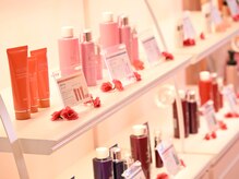 アルティメイト(Ultimate)/肌年齢別で7種の基礎化粧品♪