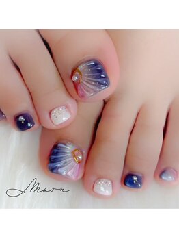ムーン(Moon)の写真/見えないところまでキレイに♪大人女性のためのフットネイル