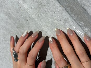 エヌアールネイル(nr nail)
