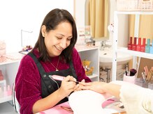 クイーン オブ ネイル(Queen of nails)