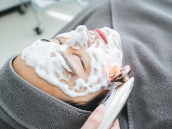 ニキビ研究所 千葉店の写真/【千葉駅近◆個室】お肌の悩み徹底改善！個室なので男性でも緊張せず通える♪お手入れの基礎から習えます◎