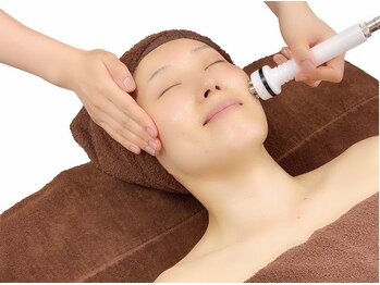 アリス(alice)/ラジオ波で硬い筋肉をほぐす