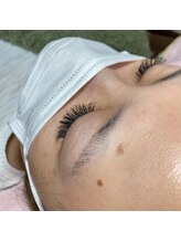 レオン(Reon)/フサフサまつ毛