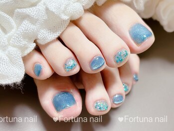 フォルトゥーナ 神田(Fortuna)/キラキラマグネットフットネイル