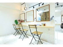 チャンティー 日暮里店(Cantii)の雰囲気（美容室内の個室でヘア用アメニティも充実◎メイク直しもできます）