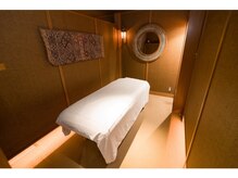 アジアンハーブス 横浜ベイクォーター店の雰囲気（アジアンテイストな室内）
